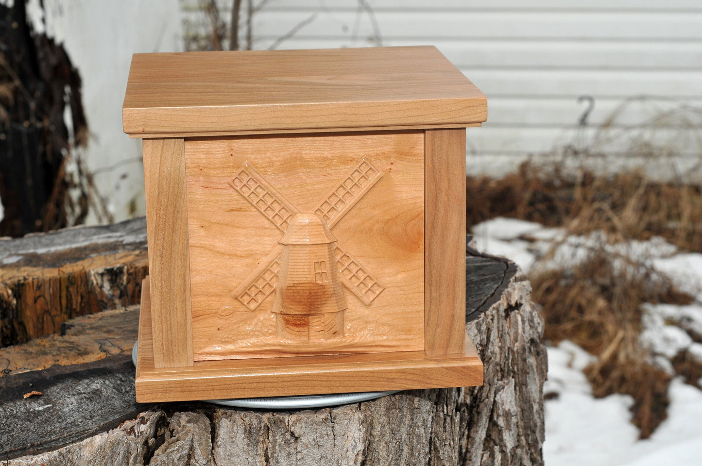 Custom Urn | Windmill | 3D Engraving