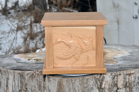 Handcrafted Duck Urn, Memorial Cremation Urn for Ashes, Serene Waterfowl Keepsake, Hunting Urn, Hunter Urn